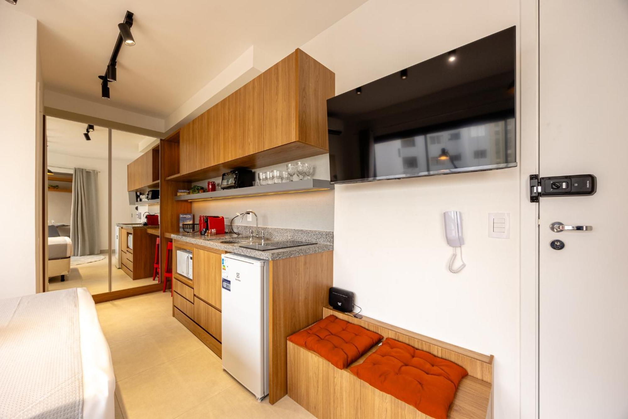 Easy Star - Belo Ao Lado Do Allianz - Mn01i Apartamento